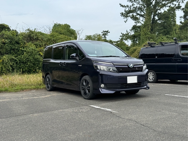 トヨタ ヴォクシー ハイブリッド ハイブリッド V_7人乗り(CVT_1.8)