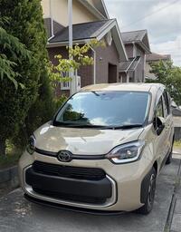 トヨタ シエンタ Z_5人乗り(CVT_1.5_ハイブリッド)