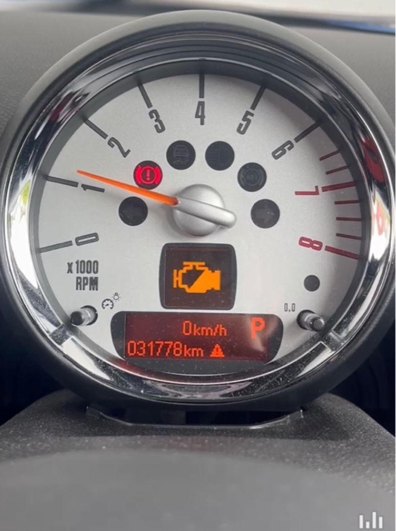 ミニ MINI Crossover クーパー S クロスオーバー_RHD(AT_1.6)