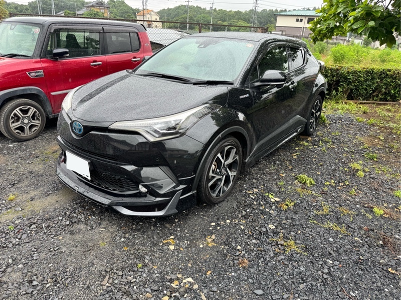 トヨタ C-HR G-T“LEDエディション”_4WD(CVT_1.2)