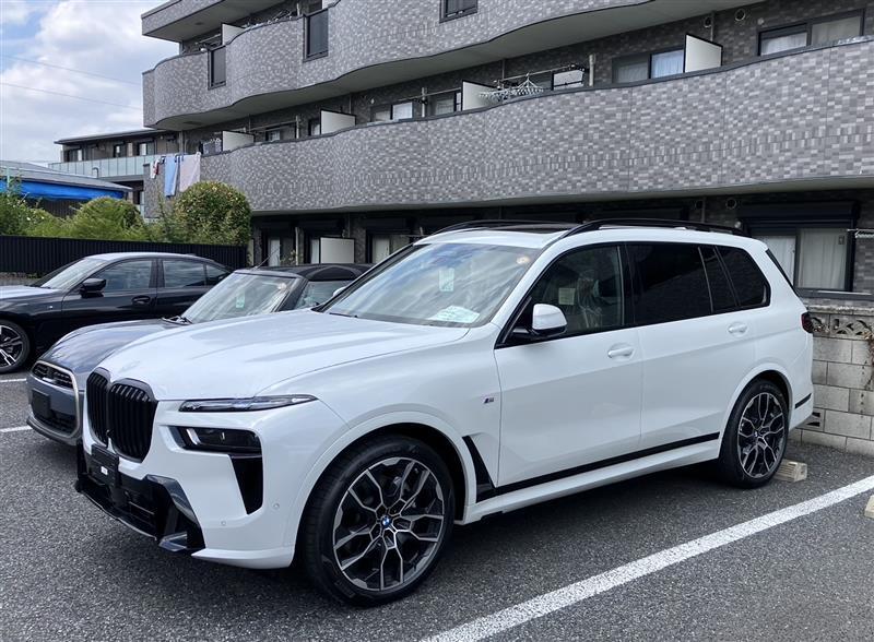 BMW X7 xドライブ40d Mスポーツ_RHD_4WD(AT_3.0)
