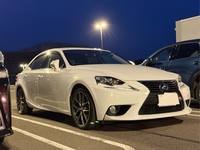 レクサス ISハイブリッド 300h“バージョンL”(CVT_2.5)