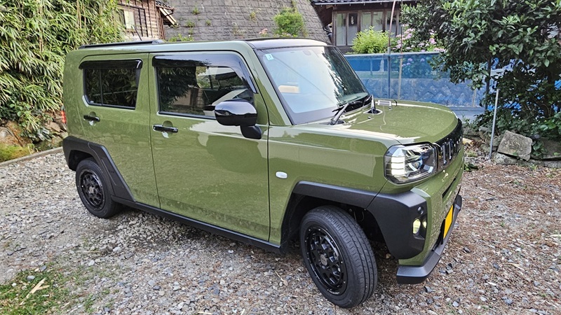 ダイハツ タフト G“ダーククロムベンチャー”_4WD(CVT_0.66)