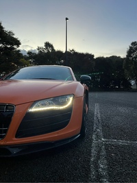アウディ R8 （クーペ） 5.2 FSI クワトロ_LHD_4WD(Rトロニック_5.2)