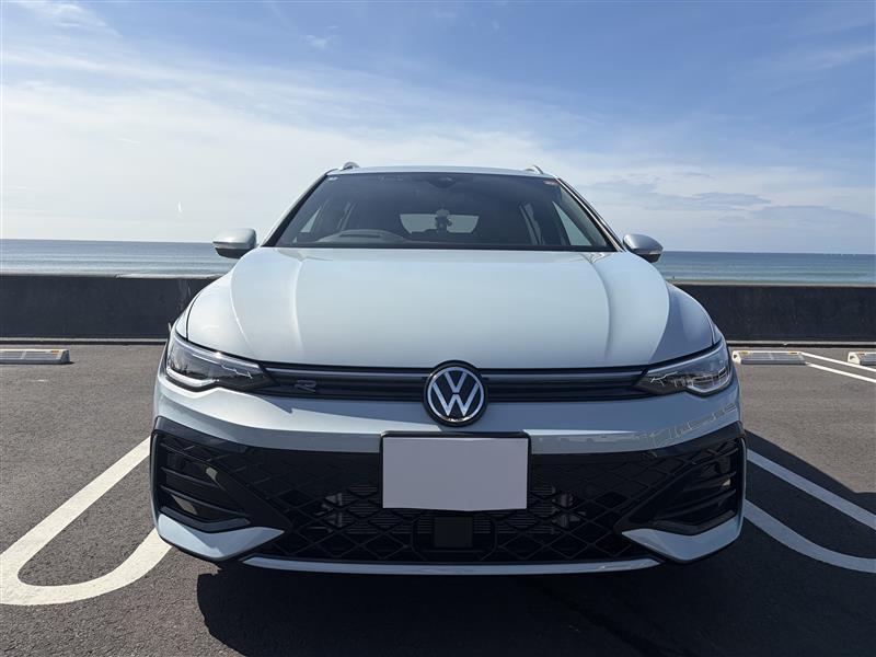 フォルクスワーゲン ゴルフ ヴァリアント eTSI Rライン_RHD(DSG_1.5)