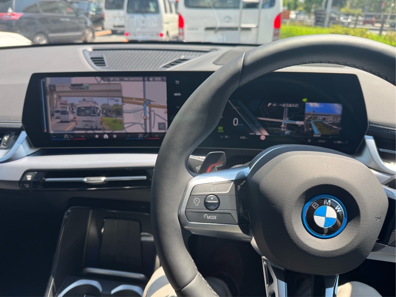 BMW iX1 eドライブ 20 Mスポーツ_RHD