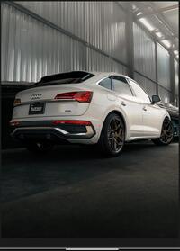 アウディ Q5 スポーツバック Q5 スポーツバック 40 TDI クワトロ Sライン_RHD_4WD(Sトロニック_2.0)
