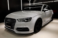 アウディ S3（セダン） セダン_RHD_4WD(AT_2.0)