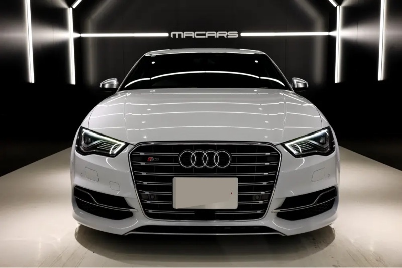 アウディ S3（セダン） セダン_RHD_4WD(AT_2.0)