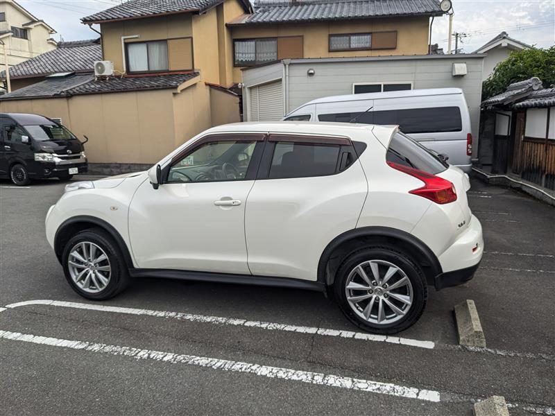 日産 ジューク 15RX タイプV(CVT_1.5)