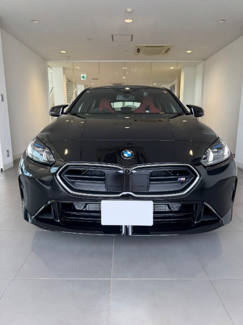 BMW 1シリーズ ハッチバック M135i xドライブ_RHD_4WD(AT_2.0)