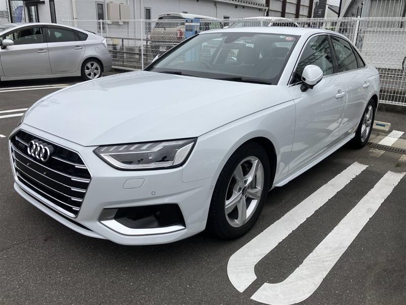 アウディ A4 （セダン） A4 45 TFSI クワトロ アドバンスト_RHD_4WD(Sトロニック_2.0)