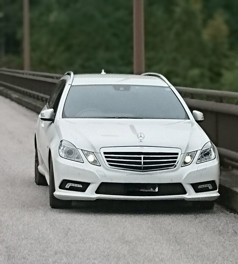 メルセデス・ベンツ Eクラス ステーションワゴン E350 ブルーテック ステーションワゴン アバンギャルド_RHD(AT_3.0)