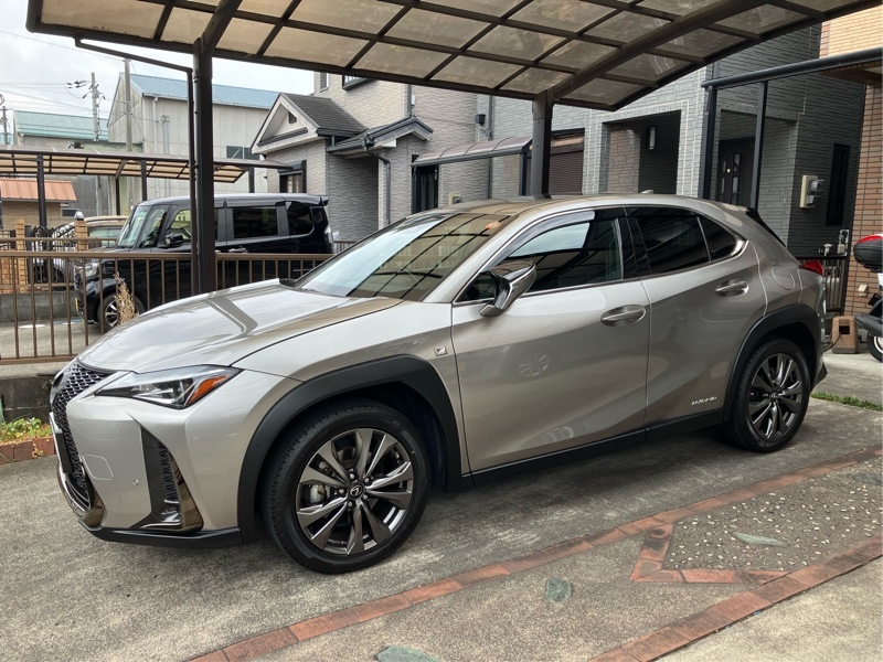 レクサス UXハイブリッド 250h“Fスポーツ”(CVT_2.0)