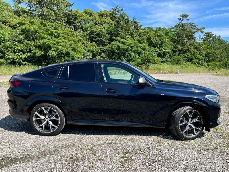 BMW X6 M50i_RHD_4WD(AT_4.4)