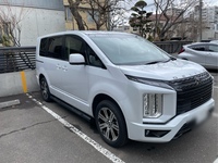 三菱 デリカD:5 P_8人乗り(ディーゼル)_4WD(AT_2.3)