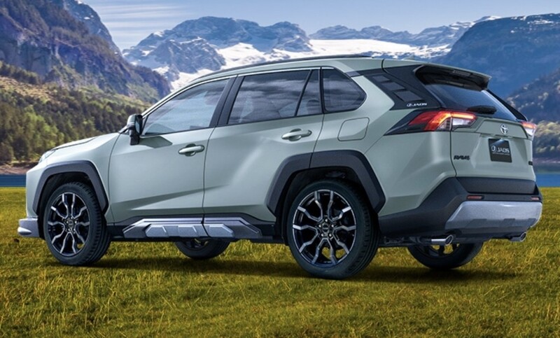 トヨタ RAV4ハイブリッド アドベンチャー_E-Four(CVT_2.5_ハイブリッド)
