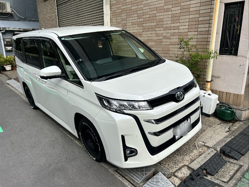 トヨタ ノア ハイブリッド
