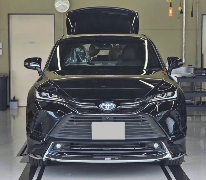 トヨタ ハリアーハイブリッド Z“レザーパッケージ(CVT_2.5_ハイブリッド)