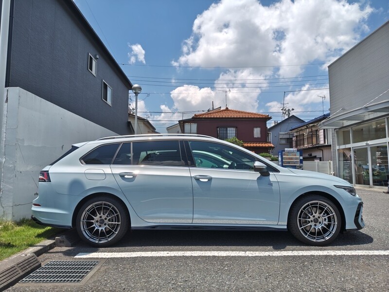 フォルクスワーゲン ゴルフ ヴァリアント TDI Rライン_RHD(DSG_2.0)