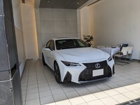 レクサス ISハイブリッド 300h“Fスポーツ”(CVT_2.5)