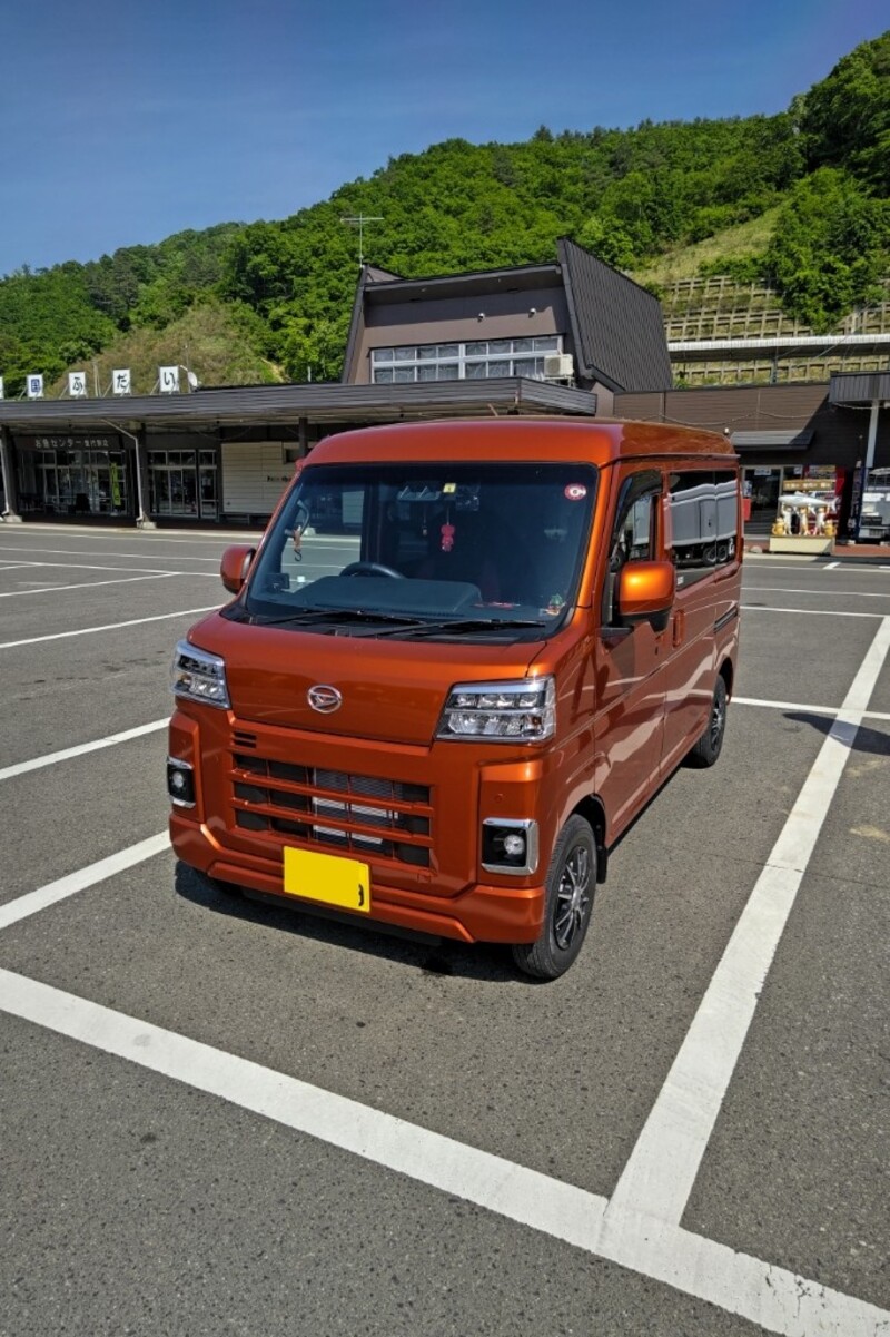 ダイハツ ハイゼットカーゴ デラックス_4WD(CVT_0.66)