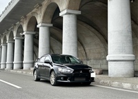 三菱 ランサーエボリューション GSR_4WD(MT_2.0)