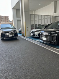 トヨタ ヴォクシー ハイブリッド S-Z_7人乗り(CVT_1.8_ハイブリッド)