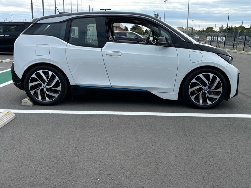 BMW i3 i3 スイート レンジ・エクステンダー装備車_RHD(0.65)
