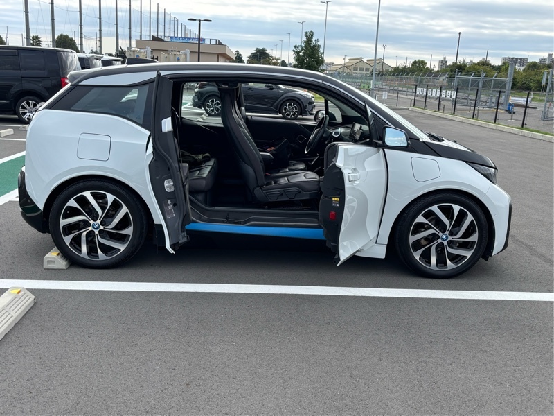 BMW i3 i3 スイート レンジ・エクステンダー装備車_RHD(0.65)