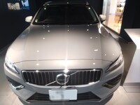 ボルボ V60 アルティメット B4_RHD(DCT_2.0)