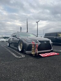 レクサス LS 500“エグゼクティブ”_AWD(AT_3.5)