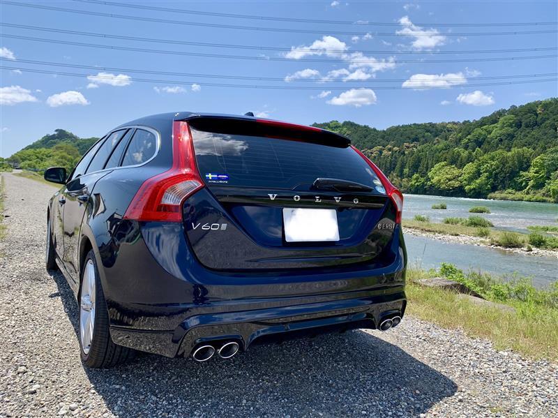 ボルボ V60 T3 クラシック_RHD(AT_1.5)