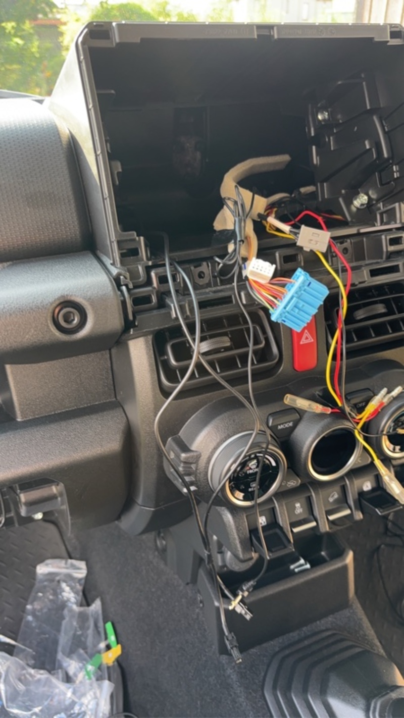 スズキ ジムニーシエラ JL_4WD(MT_1.5)