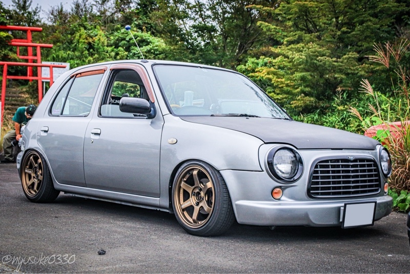 日産 マーチ ルンバ(5ドア_MT_1.3)