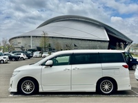 日産 エルグランド 250ハイウェイスター_7人乗り_4WD(CVT_2.5)