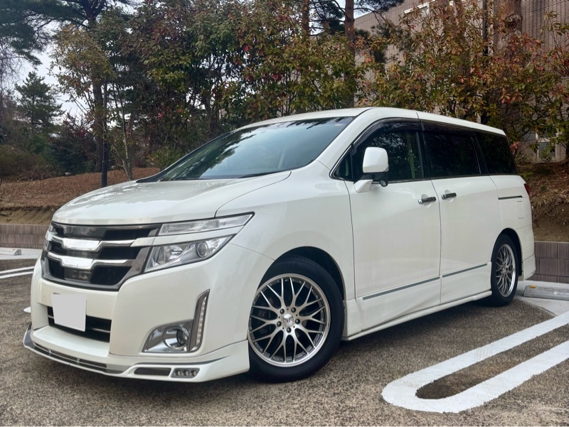 日産 エルグランド 250ハイウェイスター_7人乗り_4WD(CVT_2.5)