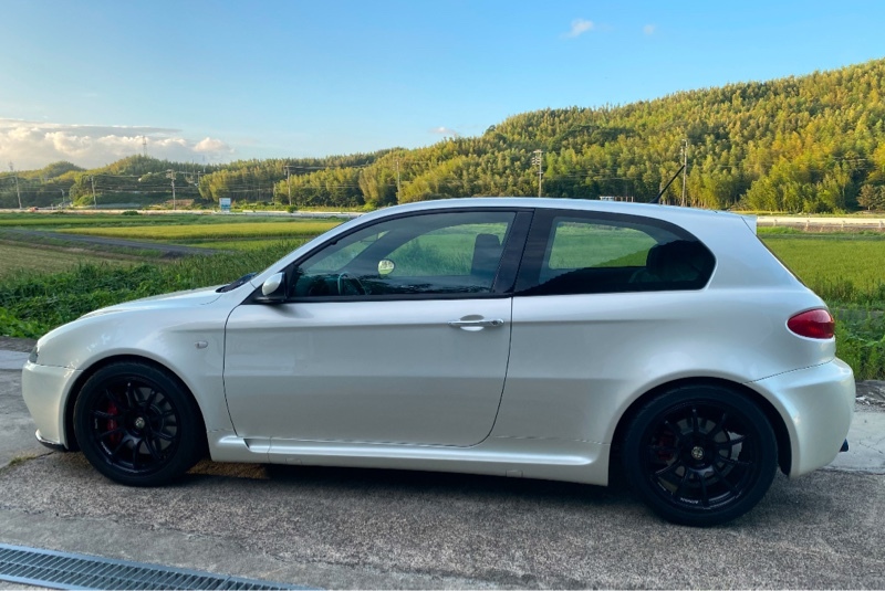 アルファロメオ 147 GTA_RHD(3ドア_MT_3.2)