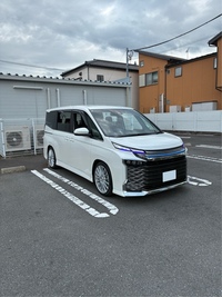 トヨタ ヴォクシー S-G_7人乗り(CVT_2.0)