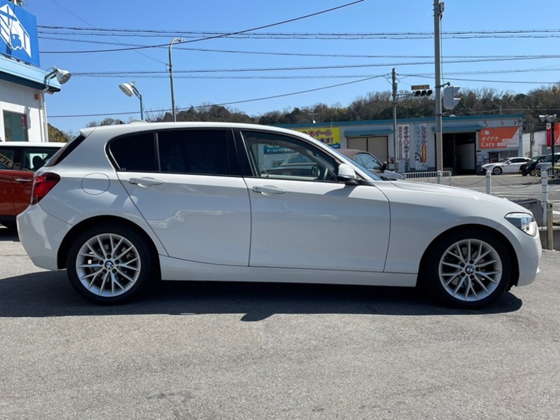 BMW 1シリーズ ハッチバック 116i ファッショニスタ_RHD(AT_1.6)
