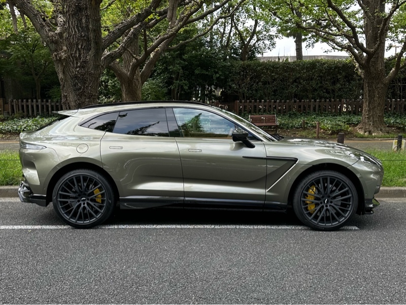 アストンマーティン DBX DBX707_RHD_4WD(AT_4.0)