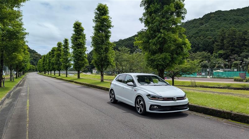 フォルクスワーゲン ポロ GTI_RHD(DSG_2.0)
