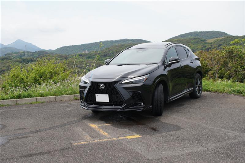 レクサス NXハイブリッド 350h“Fスポーツ”(CVT_2.5)