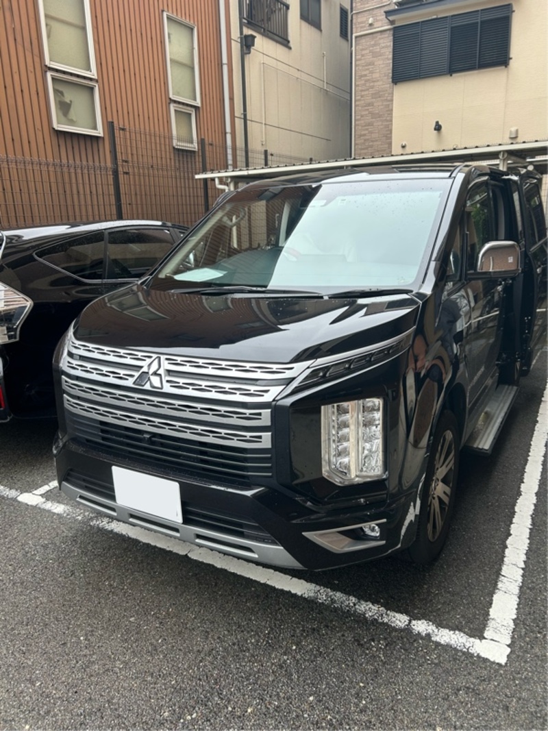 三菱 デリカD:5 G_8人乗り(ディーゼル)_4WD(AT_2.3)