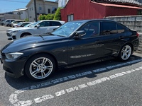 BMW 3シリーズ セダン 320i Mスポーツ_RHD(AT_2.0)