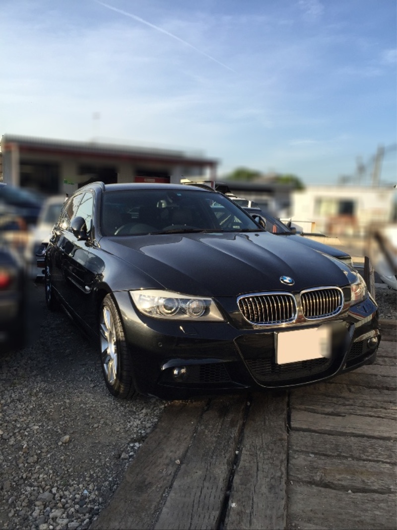 BMW 3シリーズ ツーリング 335i ツーリング_LHD(AT_3.0)