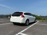 ボルボ V60 D4 SE_RHD(AT_2.0)