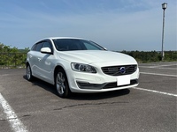 ボルボ V60 D4 SE_RHD(AT_2.0)