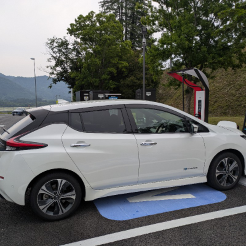 日産 リーフ