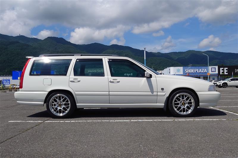 ボルボ V70